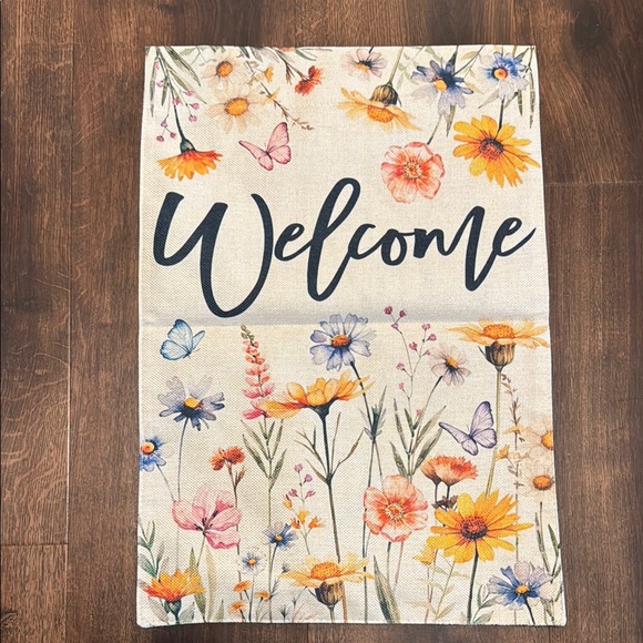 Vibrant Yellow and Orange Garden Flag with Whimsical Floral Design NWT - Picture 2 of 2